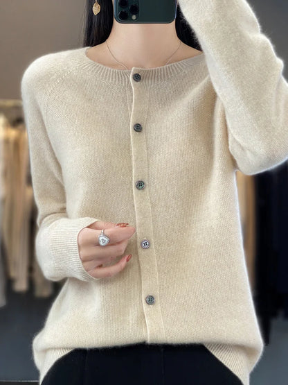 Avelina - Buttoned Cardigan