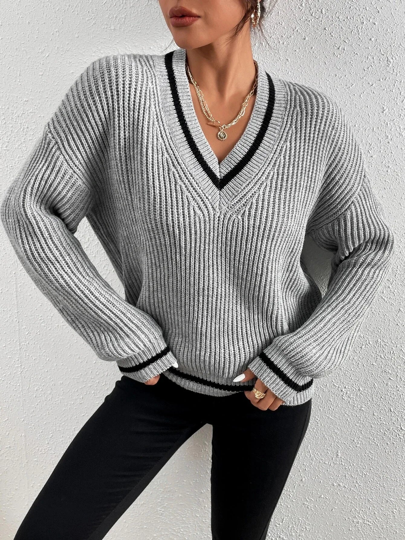 Christine | Elegant V-Neck Sweater